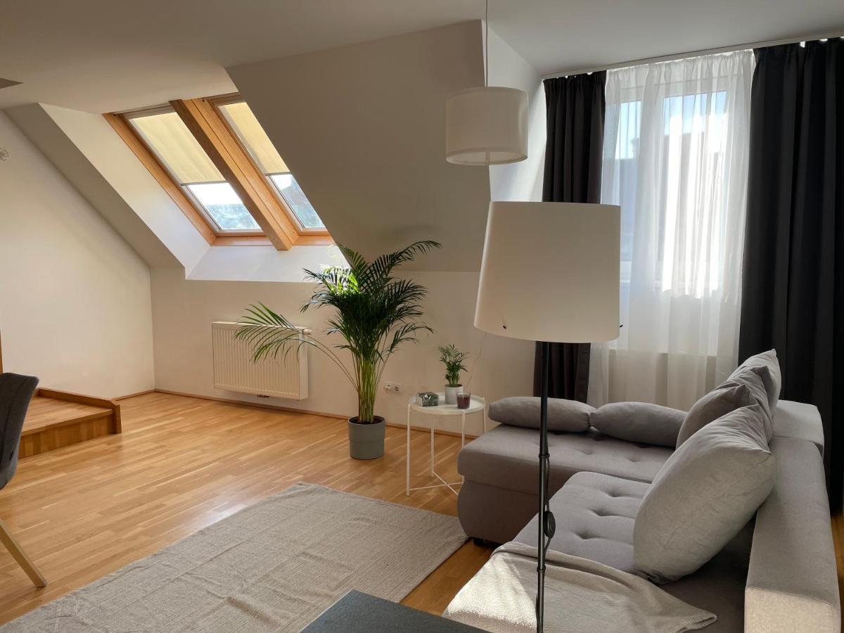 Vic Apartment Vienne Extérieur photo